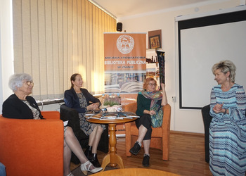 03.11.2022 r. - Spotkanie z Grażyną Niemczynow-Burchart oraz Leokadią Piwkowską