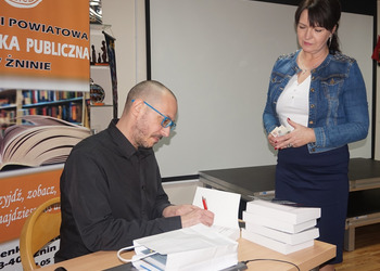 Paweł Skutecki gościem żnińskiej książnicy