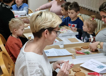 Grudniowe warsztaty dekorowania pierników