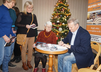 Jerzy Lach w bibliotece