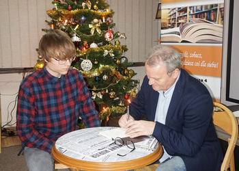 Jerzy Lach w bibliotece