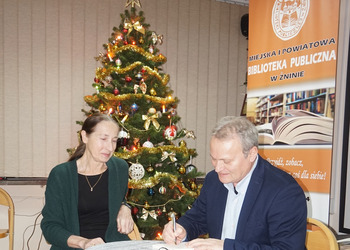 Jerzy Lach w bibliotece