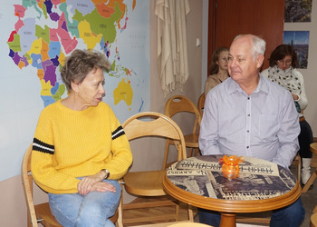 Jerzy Lach w bibliotece