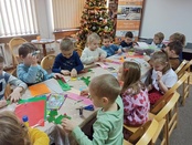 Zajęcia plastyczne z okazji Dnia Babci i Dziadka