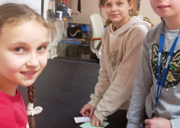 Międzynarodowy Dzień Języka Ojczystego w bibliotece.