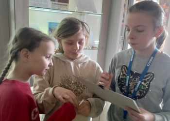 Międzynarodowy Dzień Języka Ojczystego w bibliotece.