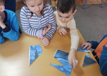 7 marca w bibliotece odbyły się zajęcia z dziećmi z przedszkola ,,U Boba” z grupy Jeżyki. 