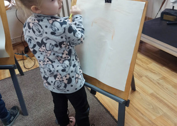 7 marca w bibliotece odbyły się zajęcia z dziećmi z przedszkola ,,U Boba” z grupy Jeżyki. 