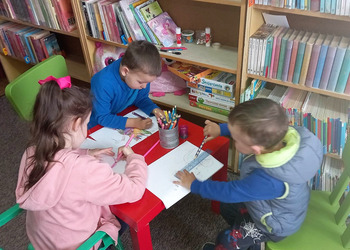 Nauka i zabawa w filii w Brzyskorzystewku