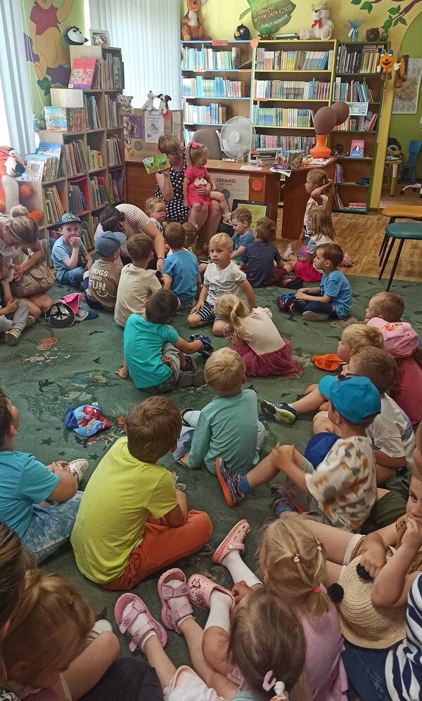 Misie i Sówki z wizytą w bibliotece