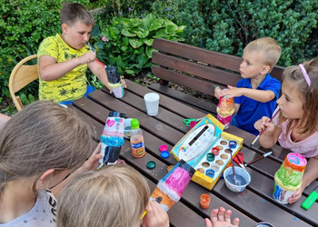 Ryżowe marakasy - zajęcia plastyczne dla dzieci