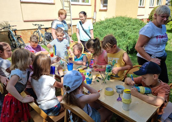 Ryżowe marakasy - zajęcia plastyczne dla dzieci