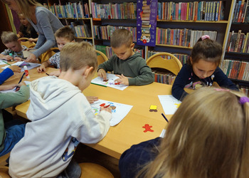 Zajęcia z przedszkolakami z grupy Jeżyki