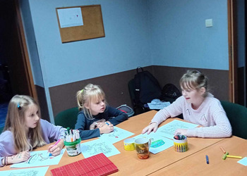 27 listopada Filia Biblioteki w Brzyskorzystewku we współpracy ze Świetlicą Opiekuńczo – Wychowawczą w Brzyskorzystewku zorganizowały Andrzejki dla dzieci.