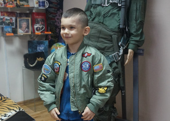 Wystawa gadżetów lotniczych Stasia Sopińskiego