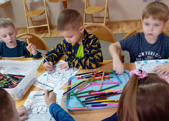 Świąteczne zajęcia plastyczne dla przedszkolaków