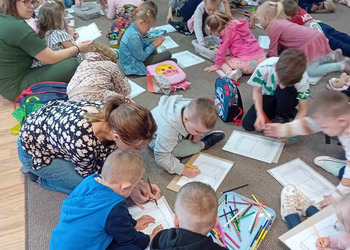 Przedszkolaki z wizytą w Bibliotece