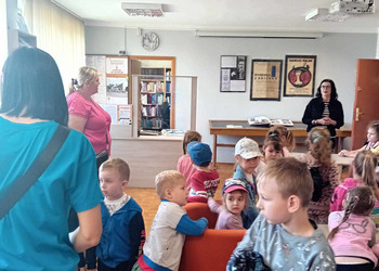 Przedszkolaki z wizytą w Bibliotece
