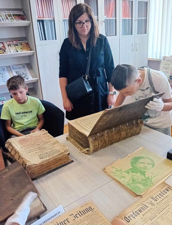Starodruki i historia znińskich wydawnictw - lekcja biblioteczna