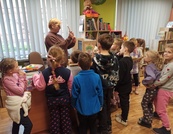 Pierwszoklasiści odwiedzili Bibliotekę