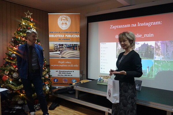 Michał Jankowski w Klubie Podróżnika  i jego historie ginących miejsc województwa kujawsko-pomorskiego