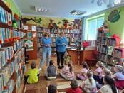 Kodowanie na dywanie oraz lekcja biblioteczna  (Tydzień Bibliotek 2025)