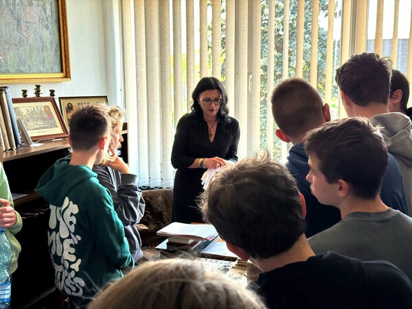 Otwarcie nowego pomieszczenia Zbiorów Specjalnych wraz z lekcją biblioteczną  (Tydzień Bibliotek 2025)