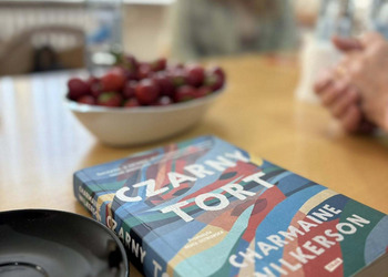 17 czerwca spotkaliśmy się na ostatnim, przedwakacyjnym spotkaniu Dyskusyjnego Klubu Książki.