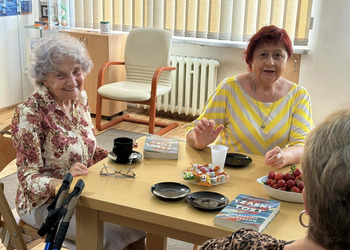 17 czerwca spotkaliśmy się na ostatnim, przedwakacyjnym spotkaniu Dyskusyjnego Klubu Książki.