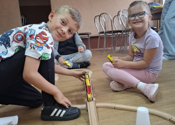 Wakacyjne zabawy i gry edukacyjne w filii w Gorzycach