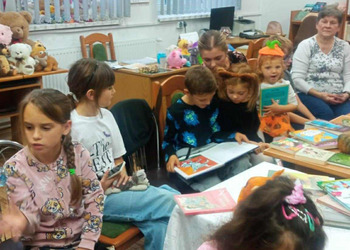 Rodzinne czytanie w Gorzycach