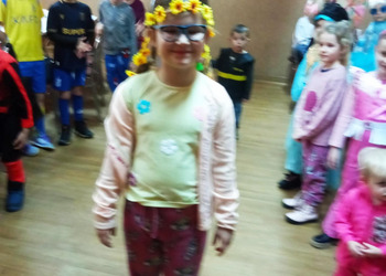 4 lutego 2026r. w filii bibliotecznej w Gorzycach zapanował niezwykły, karnawałowy nastrój.  