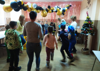 4 lutego 2026r. w filii bibliotecznej w Gorzycach zapanował niezwykły, karnawałowy nastrój.  